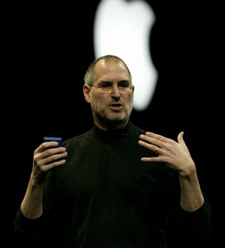 Steve Jobs dimite al frente de Apple