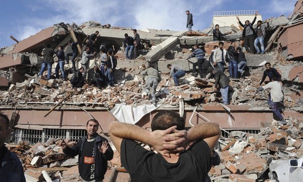 Un terremoto de 7,2 grados sacude Turquía