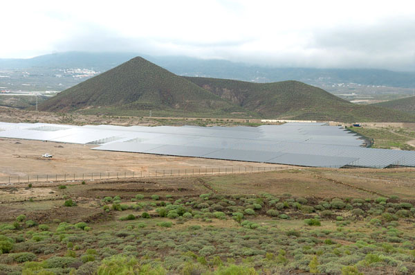 Espacio ocupado para la generación de energía fotovoltaica, en Tenerife. / DA