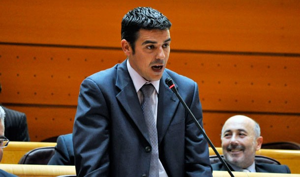 El Gobierno se sentará a negociar con Canarias los aspectos económicos del REF antes de que acabe la legislatura