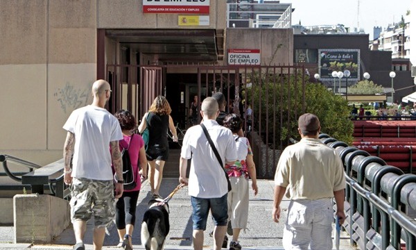 El paro baja en 2.009 personas en Canarias en septiembre