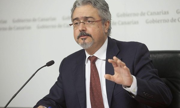 El Gobierno de Canarias "mantiene la confianza" en Fernando Ríos