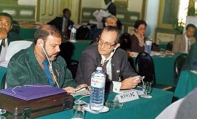 Antonio Cubillo en la OUA en 1990