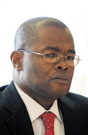 Plácido Micó oposicion Guinea Ecuatorial