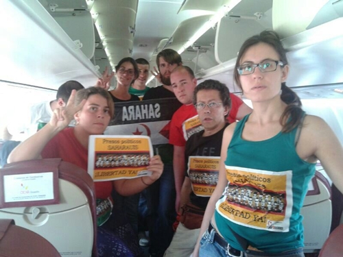 Nueve activistas tinerfeños han sido retenidos en el aeropuerto de El Aaiún. / DA