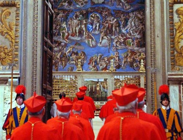 Cónclave cardenalicio que eligió a Benedicto XVI. | E.P.