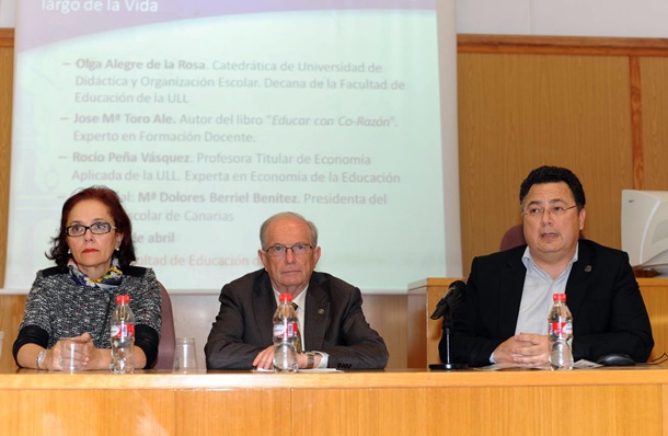 El rector de la Universidad de La Laguna, Eduardo Doménech, durante el acto de bienvenida. | S.M.