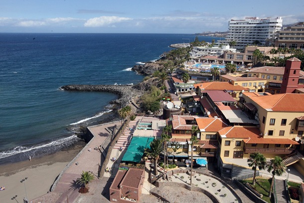 Costa Adeje es una zona “abierta a todos”, dice el Ayuntamiento. / DA