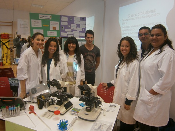Grupo de alumnos de Laboratorio de Diagnóstico Clínico, que se imparte en Granadilla. / NICOLÁS DORTA