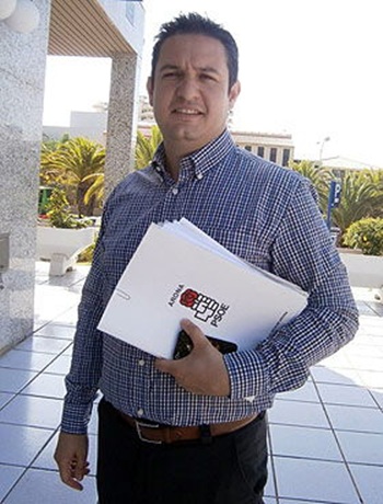 José Julián Mena, portavoz del PSOE en el Ayuntamiento de Arona. | DA