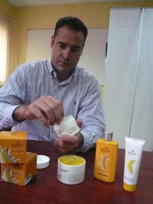 José Luis Pérez, con los productos de Mussa Canaria. | NORCHI