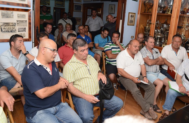 Reunión de los representantes de los clubes y la Federación. / SERGIO MÉNDEZ