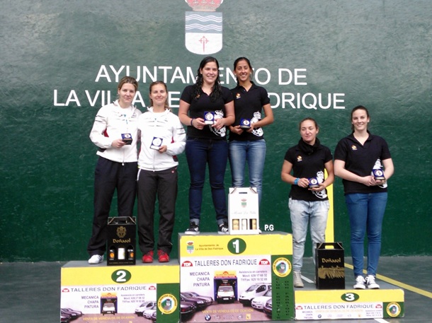 Patricia González y Maria Medina en lo más alto del podio y Miriam Aranaz y Cristina Reygosa en la tercera plaza. | DA