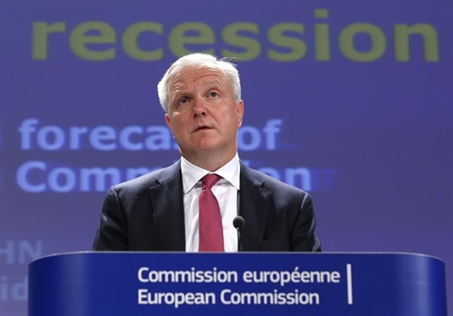 Olli Rehn cree que las últimas reformas de España van en la línea correcta. / EP
