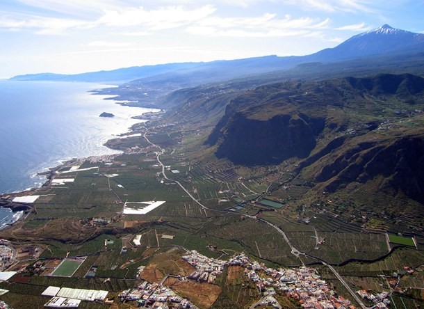 Vista aérea de los acantilados de la Culata y Los Silos