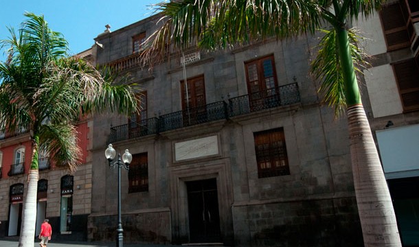 Santa Cruz ofrece condonar la deuda al Gobierno por el Palacio de Carta