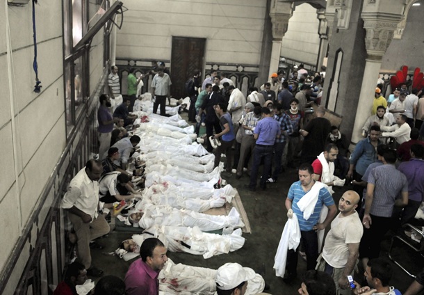 Vista general de los cuerpos de numerosos manifestantes que murieron en las protestas. | EFE