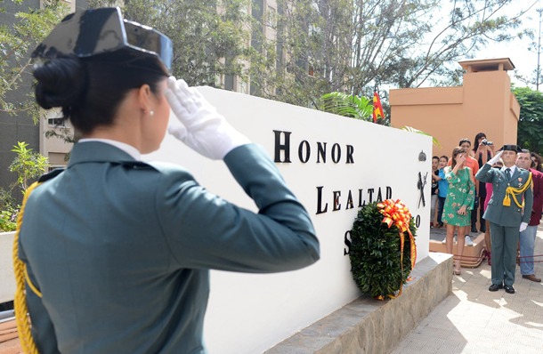 Homenaje a los caídos en acto de servicio el pasado 12 de octubre. | SERGIO MÉNDEZ