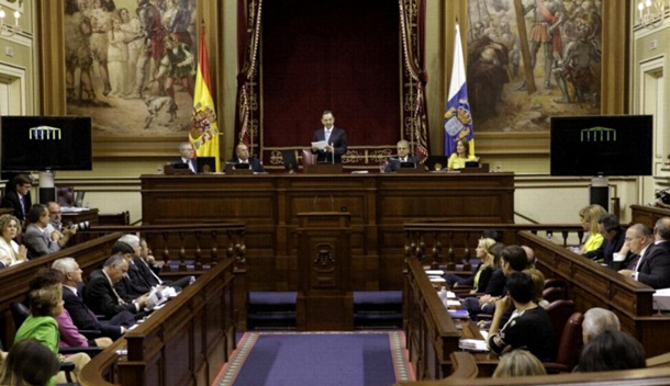 pleno del Parlamento de Canarias