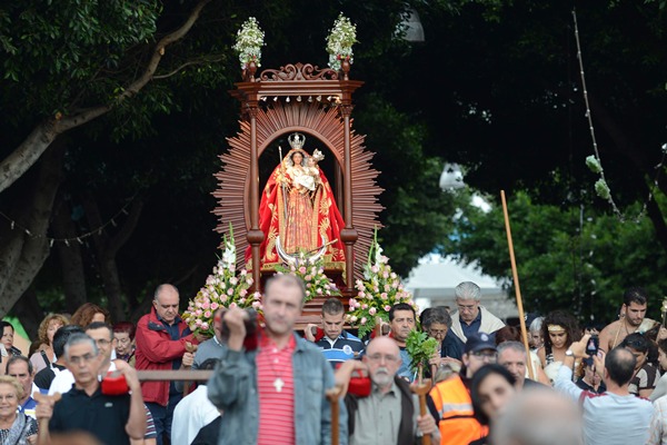 La primera Bajada Lustral de la Virgen de El Socorro. | SERGIO MÉNDEZ