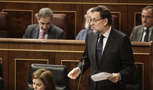 Rajoy dice que en 2013 no se ha destruido empleo y defiende una menor subida salarial