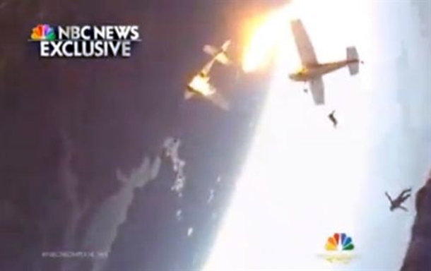 Accidente de dos aviones durante un salto de paracaidistas en Estados Unidos