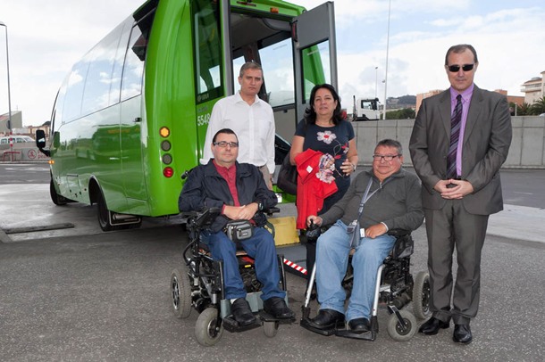 Manuel Ortega y los colectivo de personas con discapacidad de Tenerife
