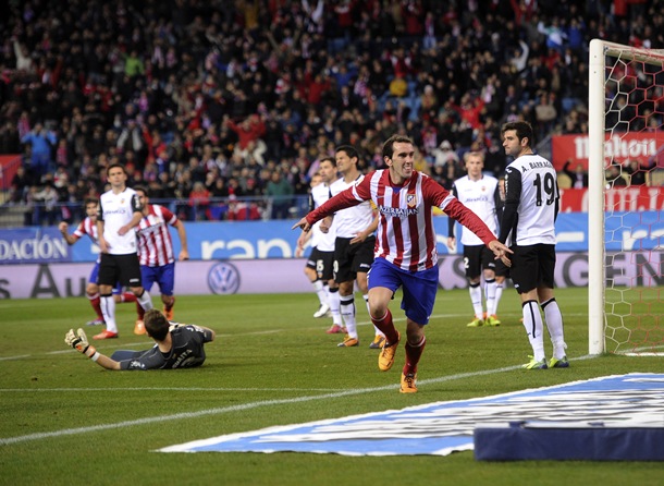 Atlético de Madrid - Valencia Godin celebra gol