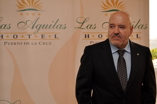 Miguel Concepcion CD Tenerife Hotel Las Aguilas