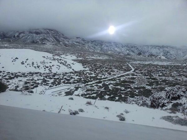 Imagen del Teide nevado el 10 de enero de 2013