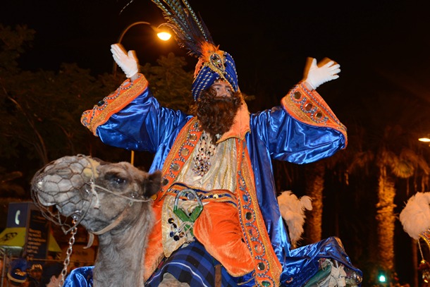 El rey Gaspar durante su visita a Tenerife. | SERGIO MÉNDEZ