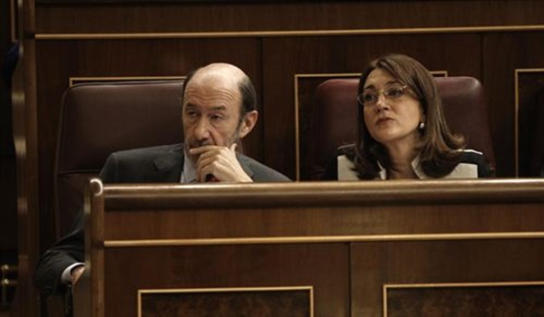 El PSOE amenaza con pedir una comisión de investigación en el Congreso sobre la muerte de inmigrantes en Ceuta
