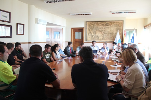 mesa negociación trabajadores Candelaria Ayuntamiento