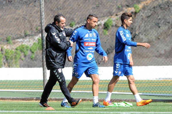 Suso y Cervera en un entrenamiento del CD Tenerife. | DA