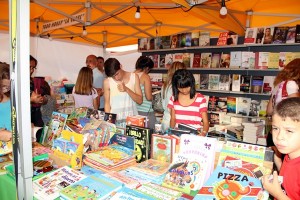La Feria del Libro se instalará en el aparcamiento de la Escuela Municipal de Música y Danza. / DA