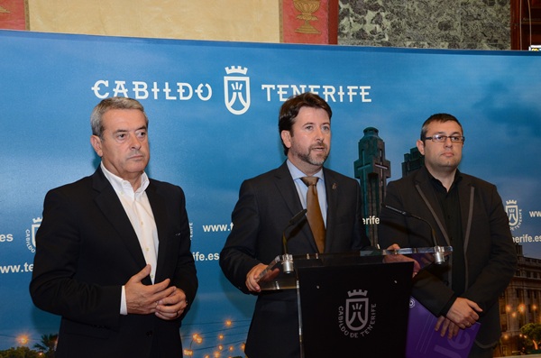 Aurelio Abreu, Carlos Alonso y Miguel Ángel Pérez, en una rueda de prensa anterior. | DA