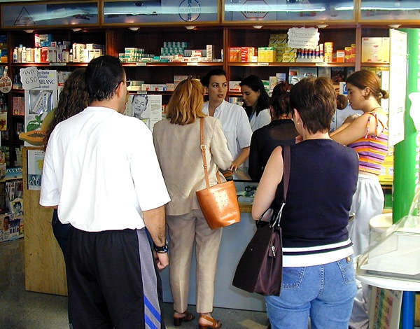Muchas farmacias canarias ya cuentan con página web. / DA