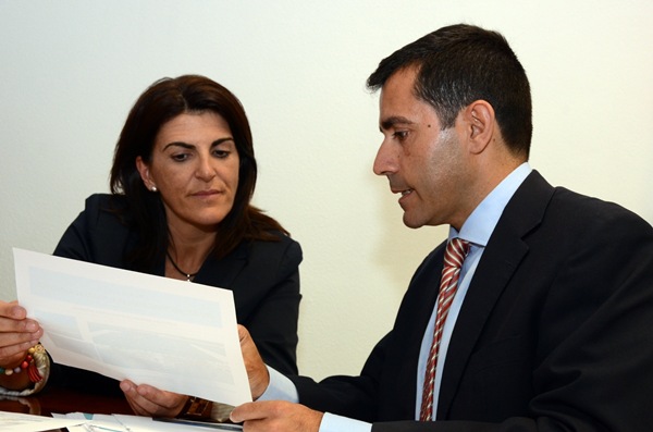 Dorta y Martínez en la reunión sobre el futuro puerto de Fonsalía. / DA