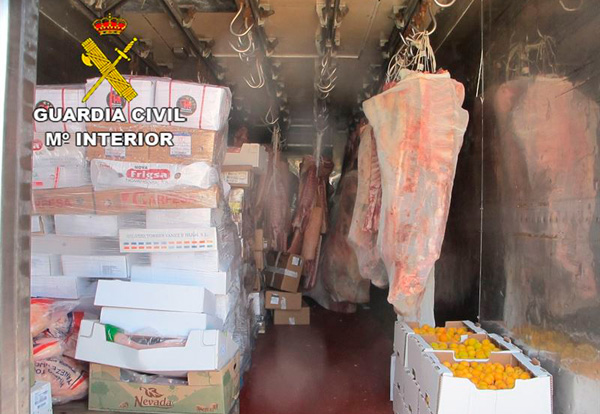 La Guardia Civil decomisa en Fuerteventura 780 kilos de carne en mal estado destinada al consumo