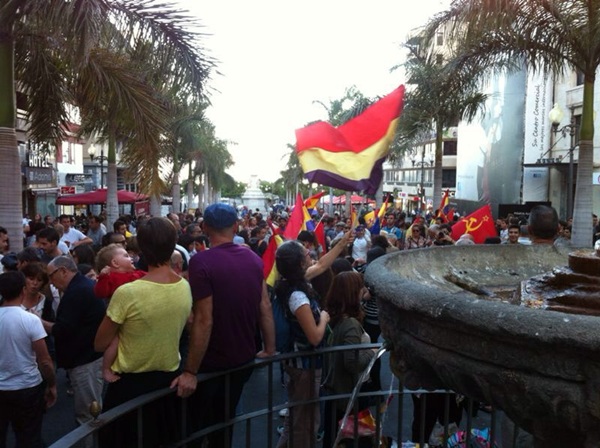 Manifestación republicana en Santa Cruz de Tenerife el pasado lunes. | DA