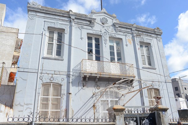 La conocida como Casa Siliuto, futura Casa de la Juventud, situada en el barrio de El Toscal. | SERGIO MÉNDEZ