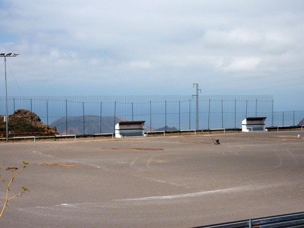 Actual estado del campo de fútbol de El Roque-Genovés, en el municipio de San Miguel. / DA