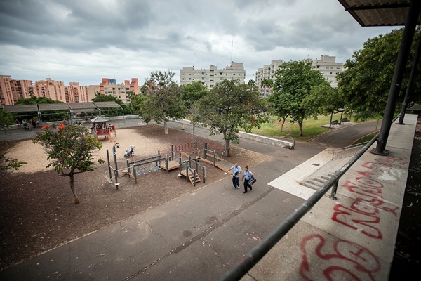 Aspecto general del parque y de la zona recreativa infantil que alberga. / ANDRÉS GUTIÉRREZ