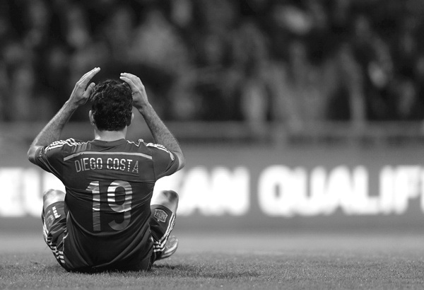 Diego Costa volvió a firmar un encuentro muy desacertado y sigue sin poder anotar en sus seis primeros partidos como internacional. / REUTERS