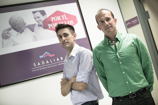 Adolfo Pintor y Raúl Santos son los fundadores de la empresa de Servicios Integrales Domiciliarios a Dependientes Sadaliar. / DA