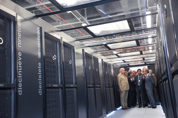 El supercomputador Teide-HPC ayudará a mejorar la predicción meteorológica de las Islas, a simular prototipos de alta tecnología y a prestar servicios como Amazon. / TONY CUADRADO