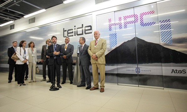 El supercomputador Teide-HPC ayudará a mejorar la predicción meteorológica de las Islas, a simular prototipos de alta tecnología y a prestar servicios como Amazon. / TONY CUADRADO
