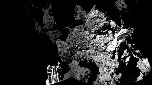 Philae, fijada al cometa 67P, envía una fotografía desde la superficie 