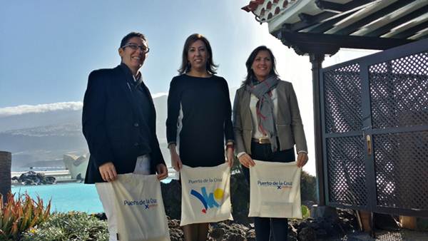 Mayte Mederos, Sandra Rodríguez y Diana Morá presentaron ayer la campaña de promoción turística./ DA