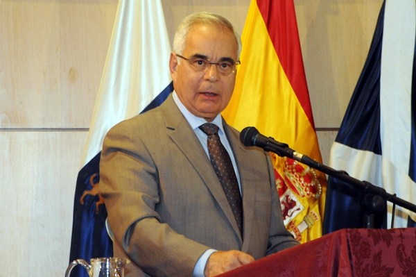 Álvaro Arvelo, ex presidente del patronato de Caja Canarias. / DA